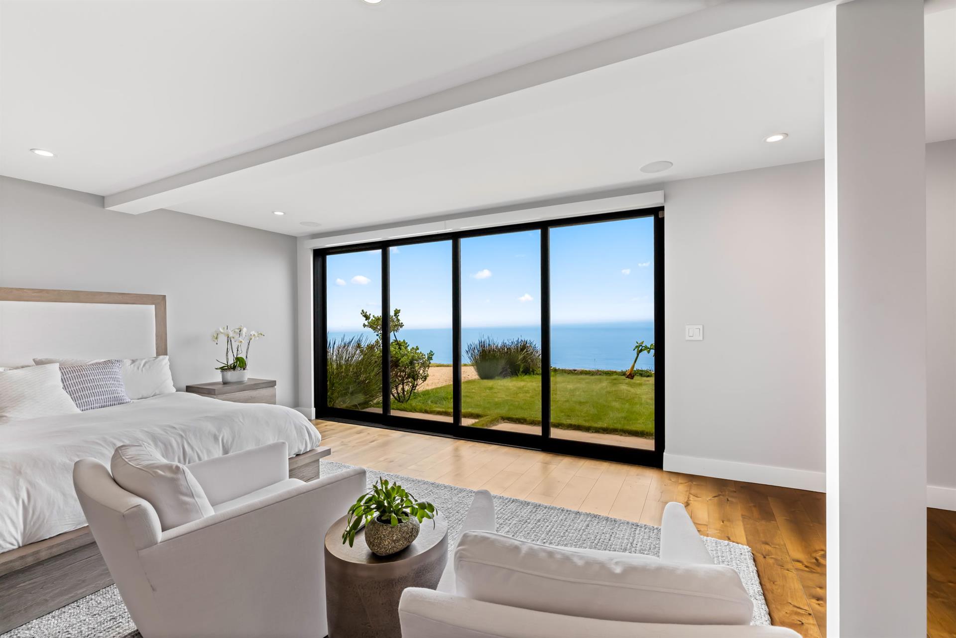 Upstairs Bedroom 1