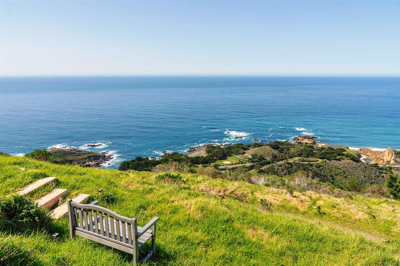 Serene Ocean Views, Secluded Location