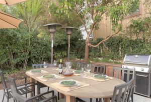 Outdoor Kitchen and Dining for Eight