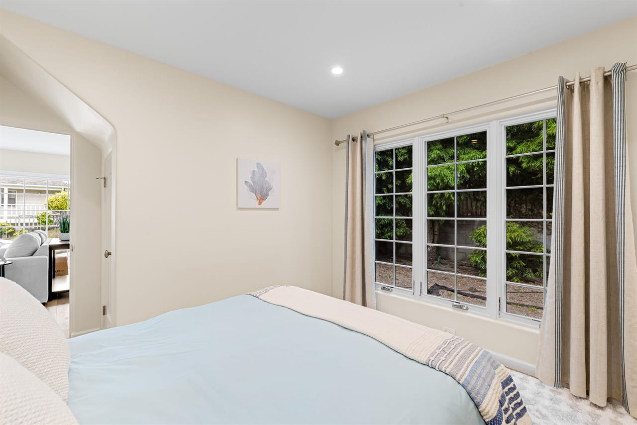 Bedroom 2  Downstairs  FullDouble Bed