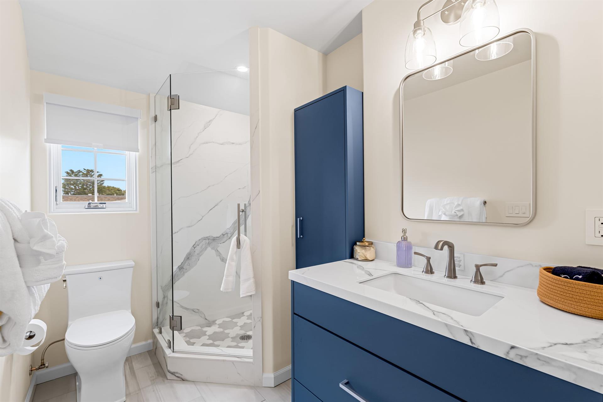 EnSuite Bath with a Shower for Bedroom 2