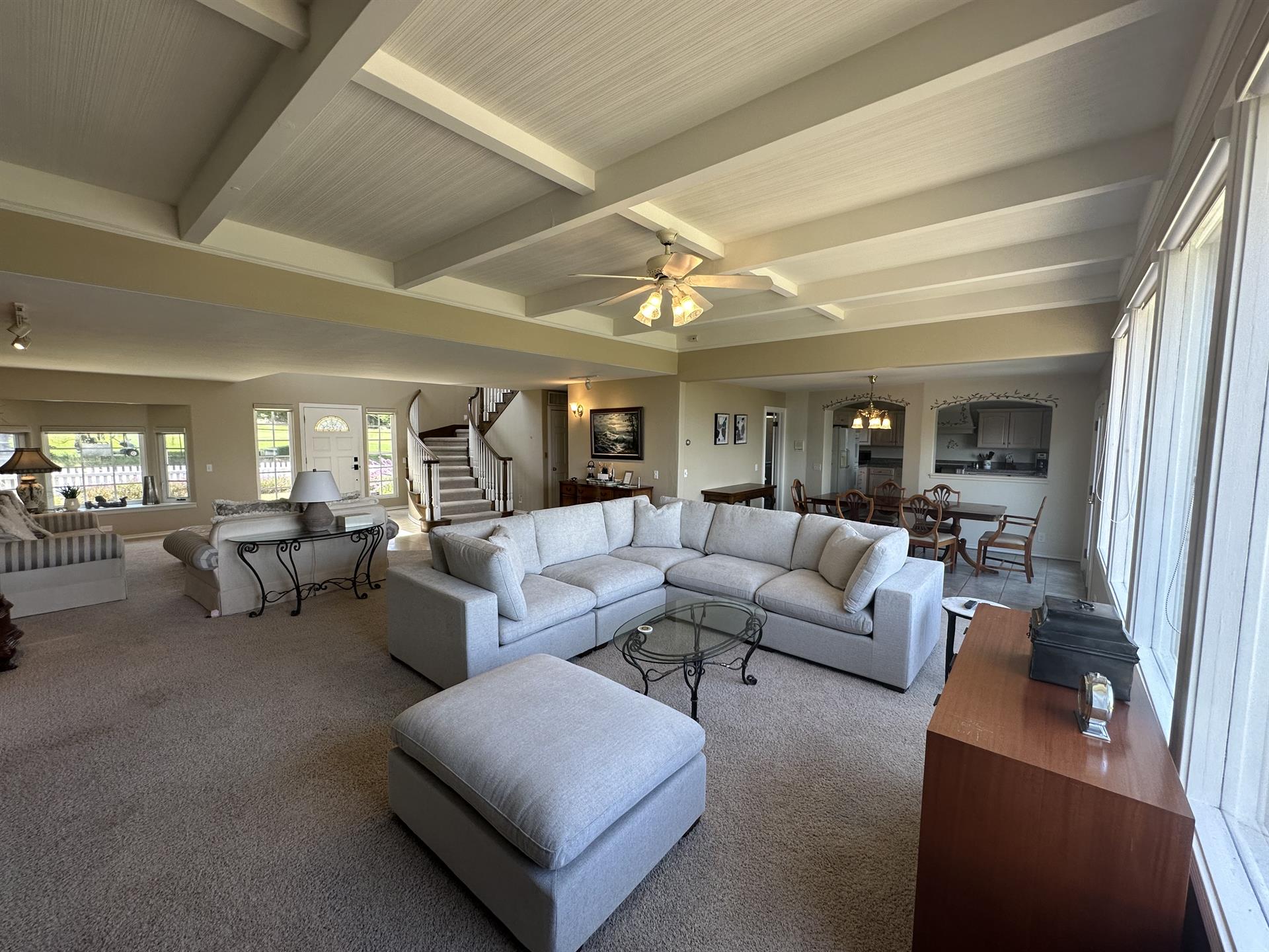 Great Room   Family Area wTV, Fireplace, Dining Area, Kitchen