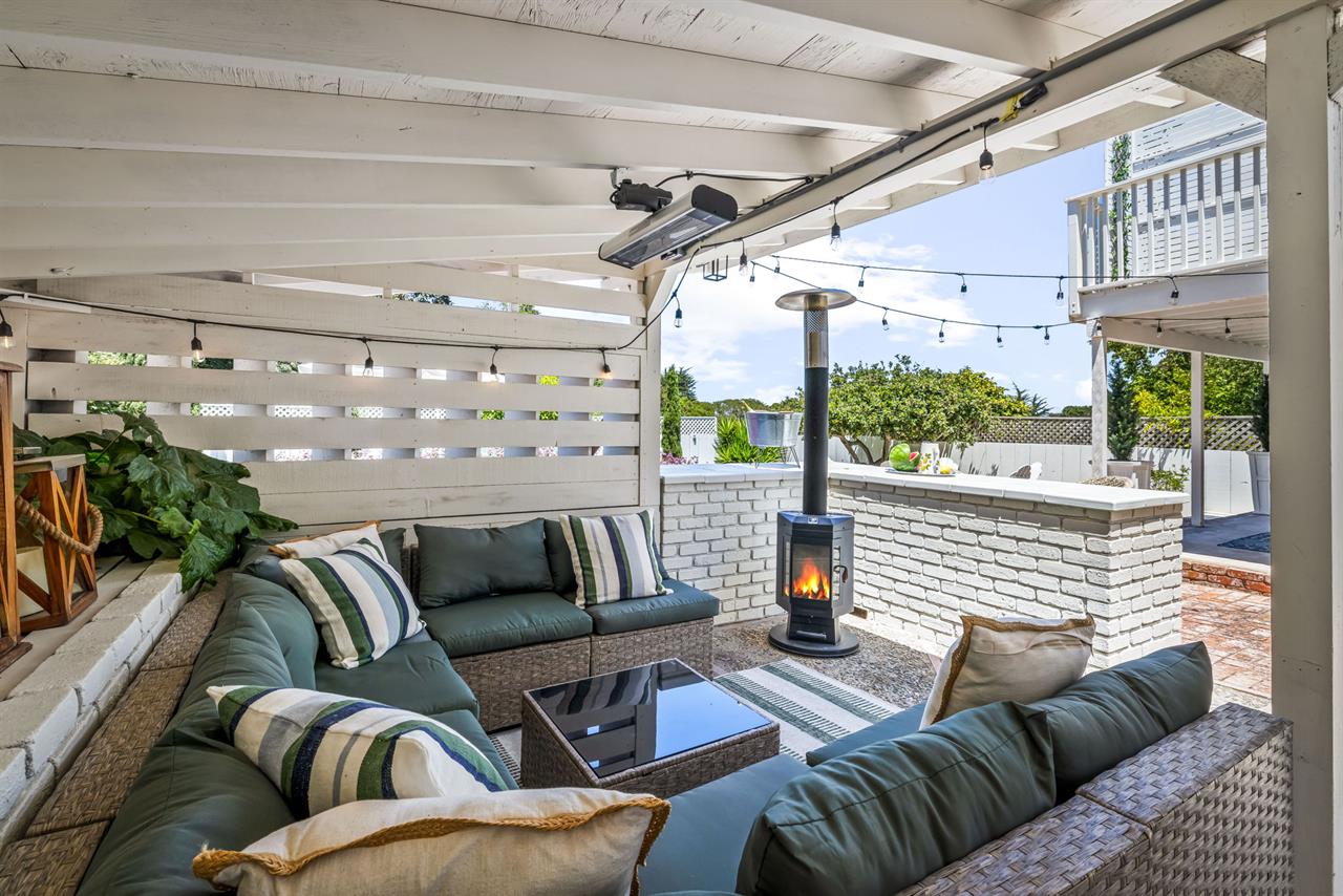 Lounge Area has a Fireplace