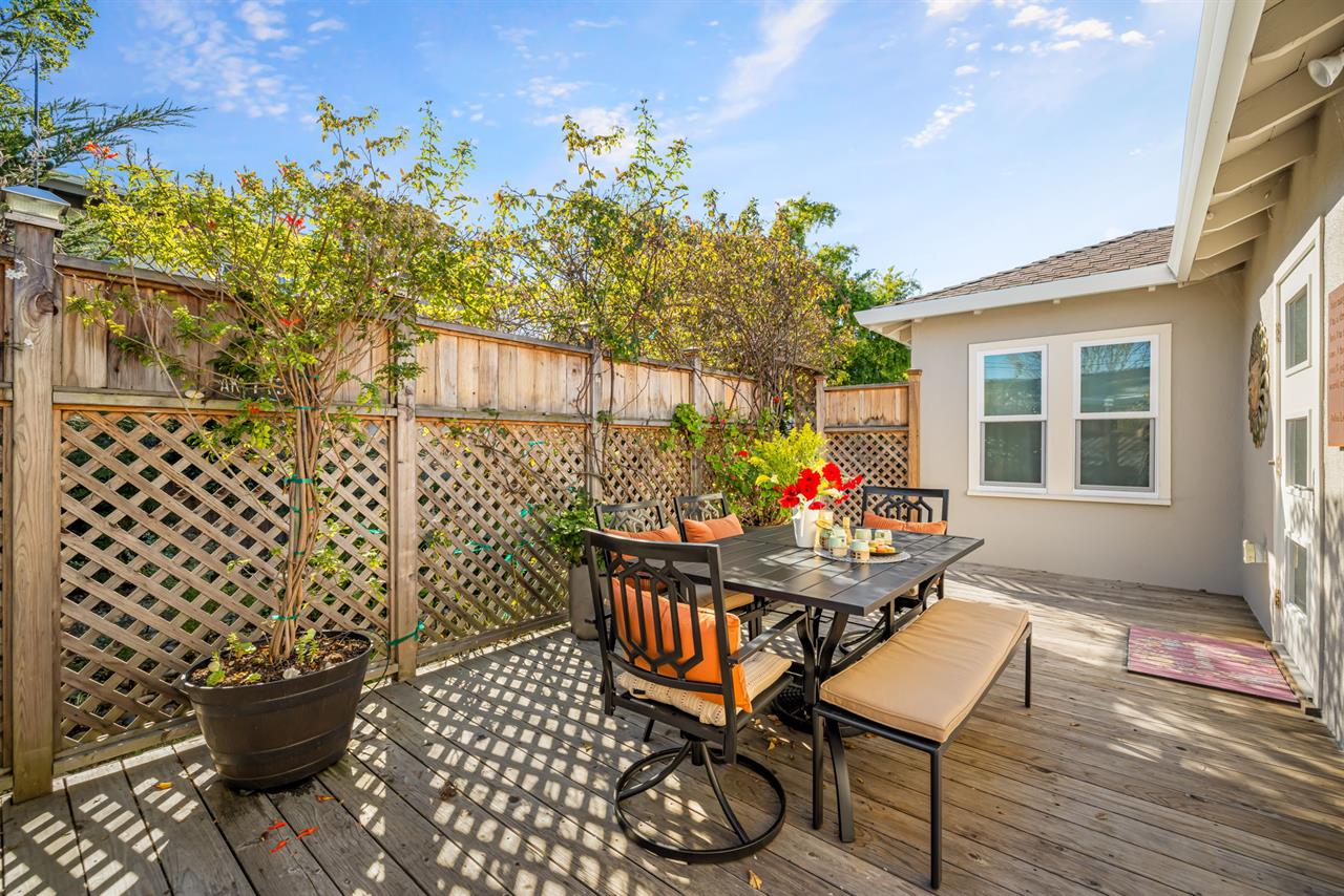 Outdoor Dining Deck with a Gas BBQ