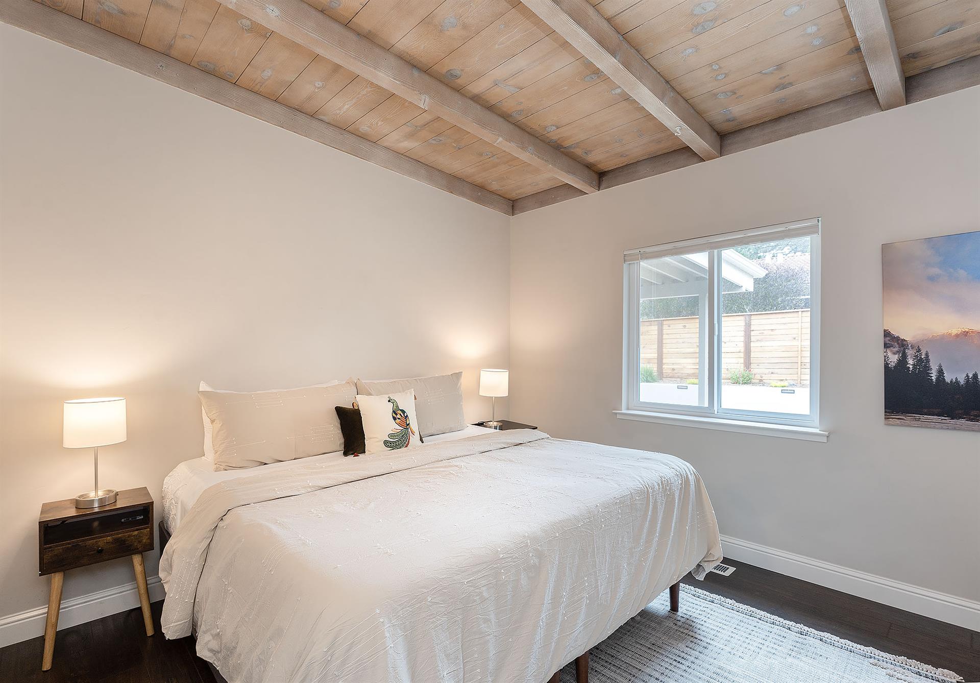 Bedroom 2, Split King Bed with Foam Topper