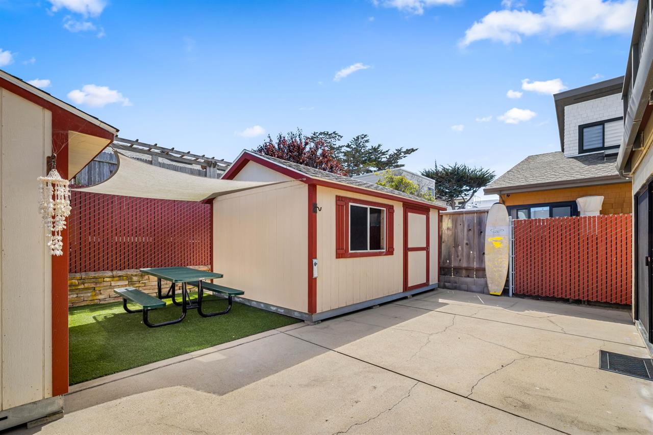 Two Extra Storage  Buildings