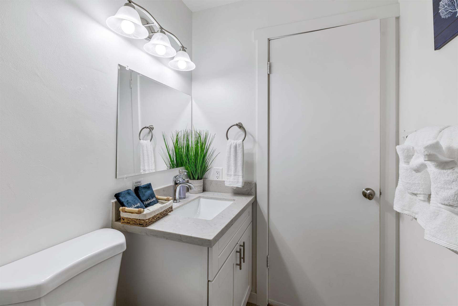 Hall Bathroom has a ShowerOverTub Combo