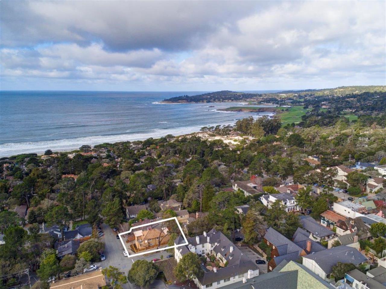 Carmel Haven is just a Short Walk to Carmel Beach