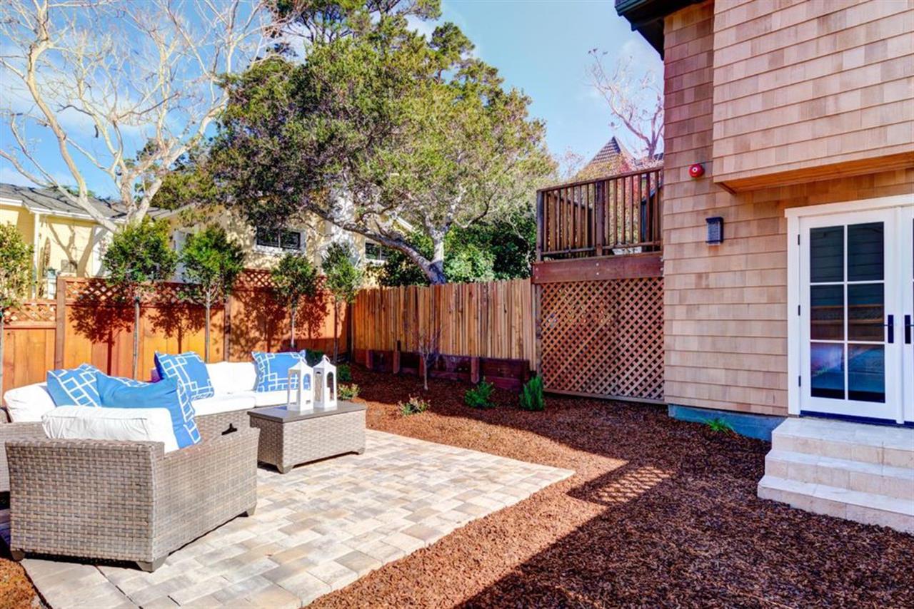 Backyard  Will be Unfurnished  Furniture is Just for Staging