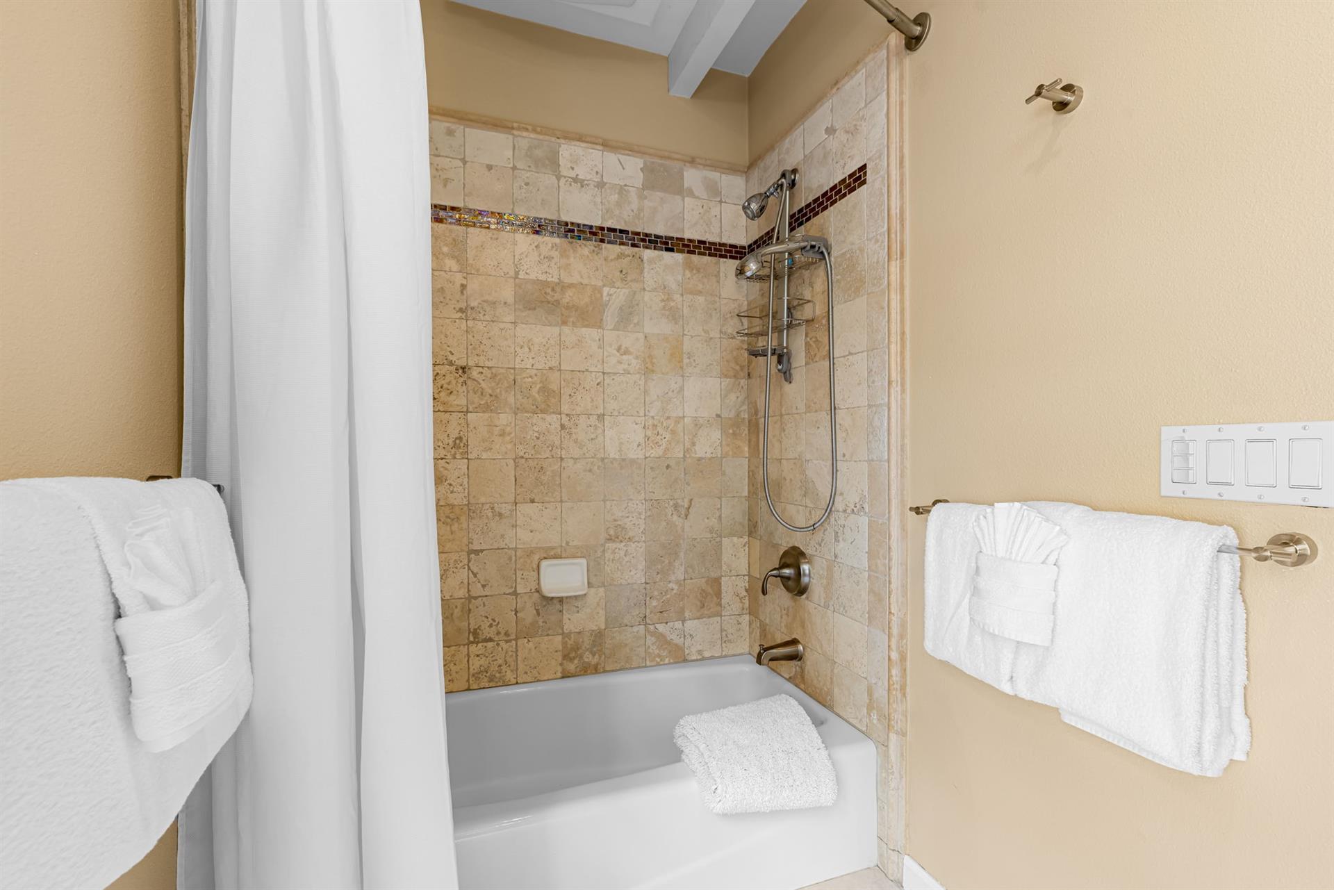 EnSuite Bath with ShowerOverTub for Bedroom 1