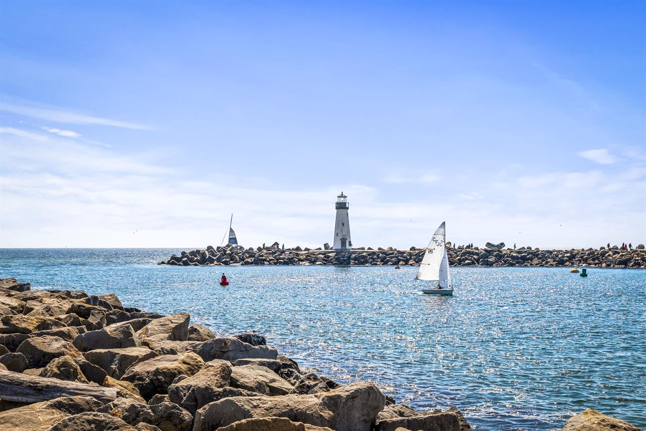 Entrance to the Harbor with the Lighthouse