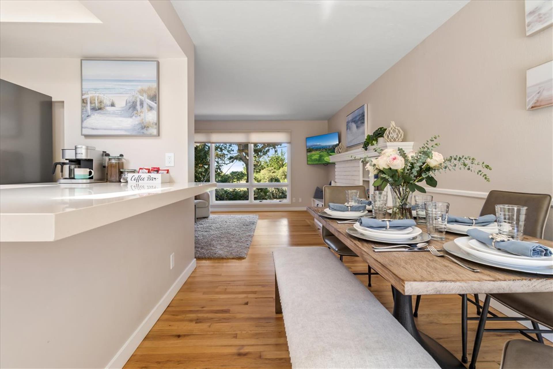 Dining Area Seats Six