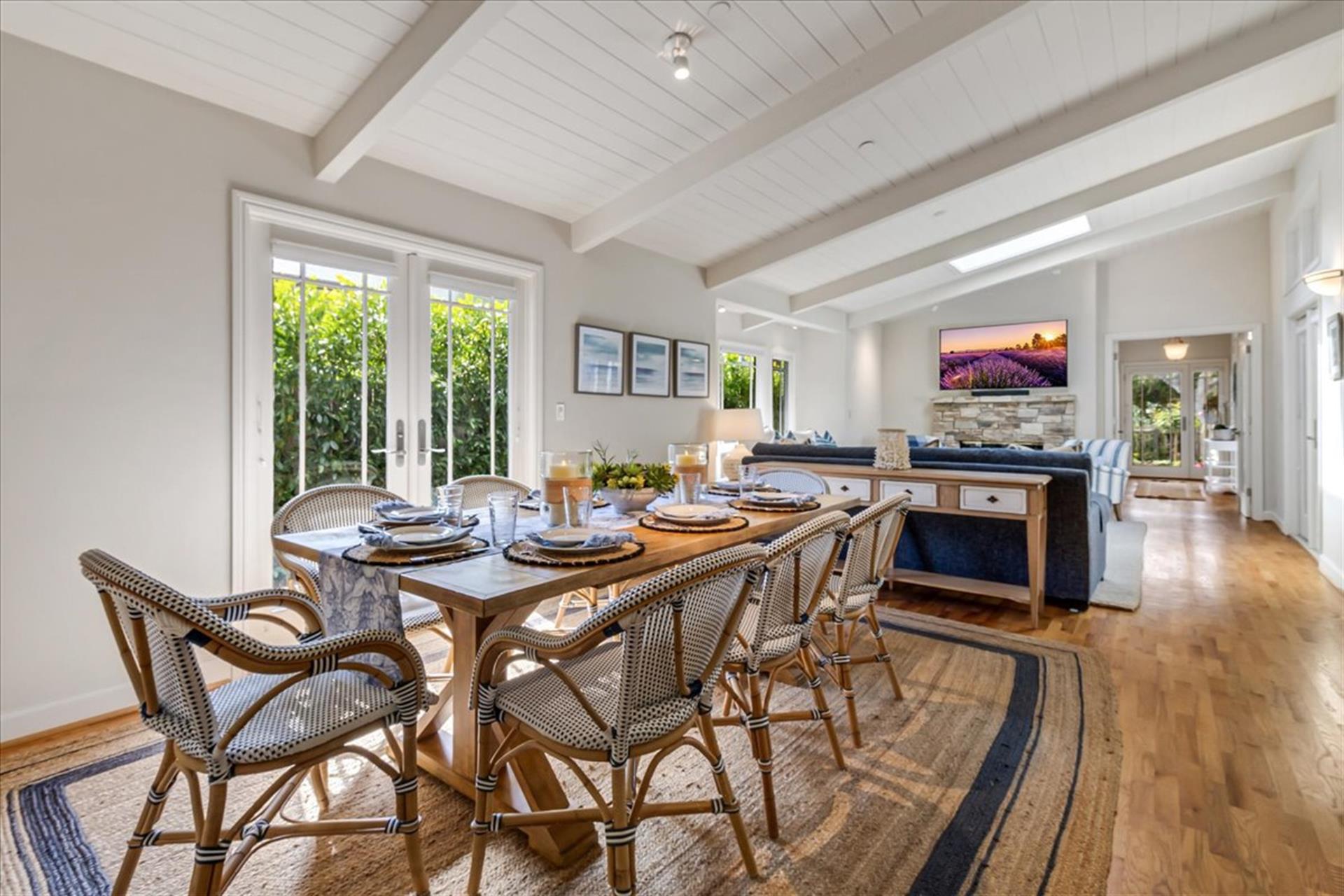 Dining Area Seats Eight