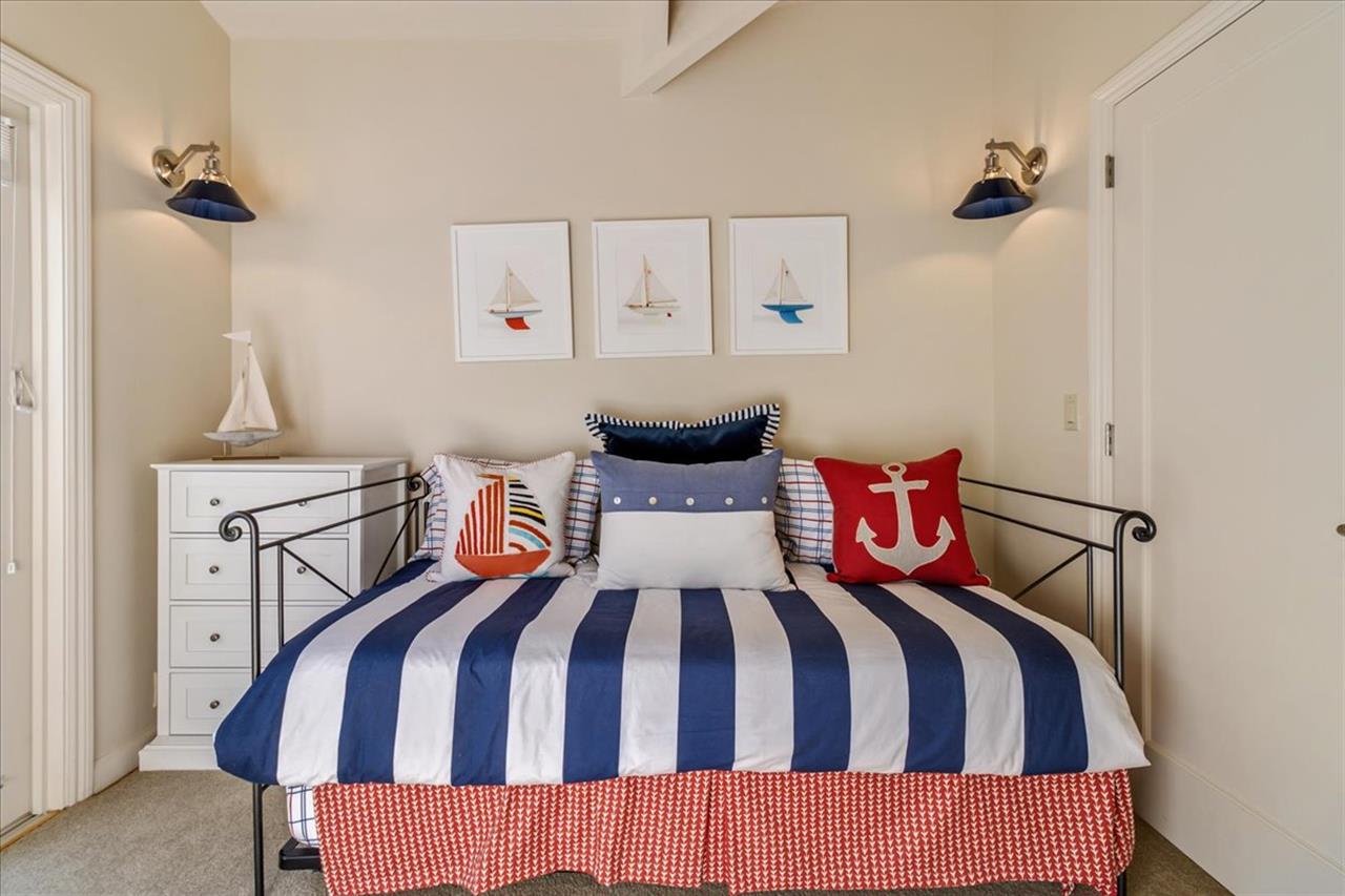 Bedroom 4  Twin Daybed