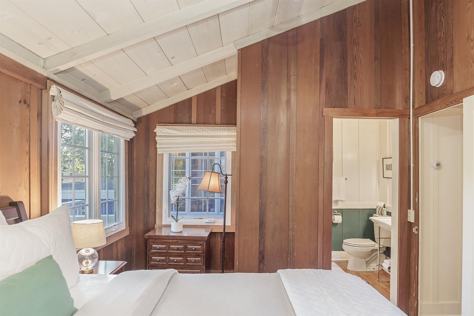 Bedroom 1  Queen Bed, En Suite Bathroom with a Shower