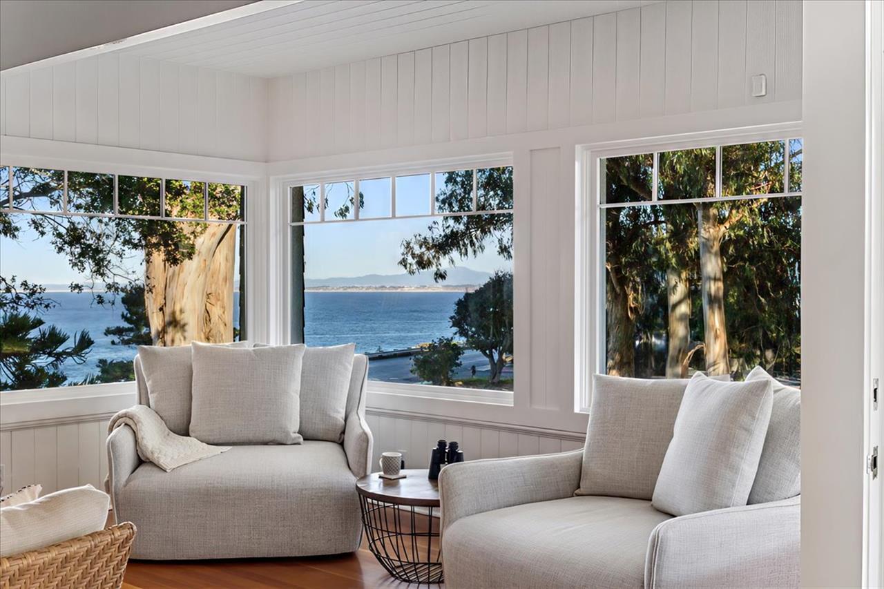 Panoramic Bay Views from the Home