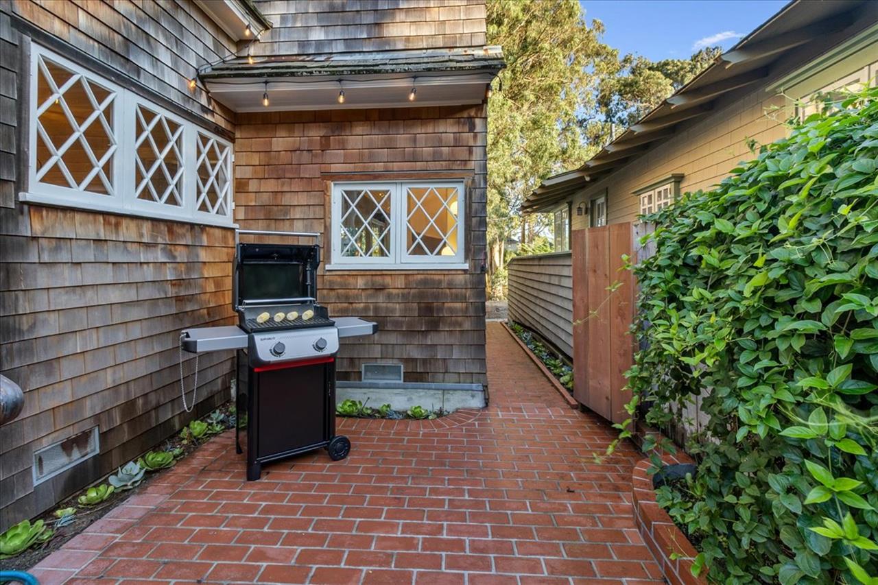 Outdoor Patio with Gas Grill