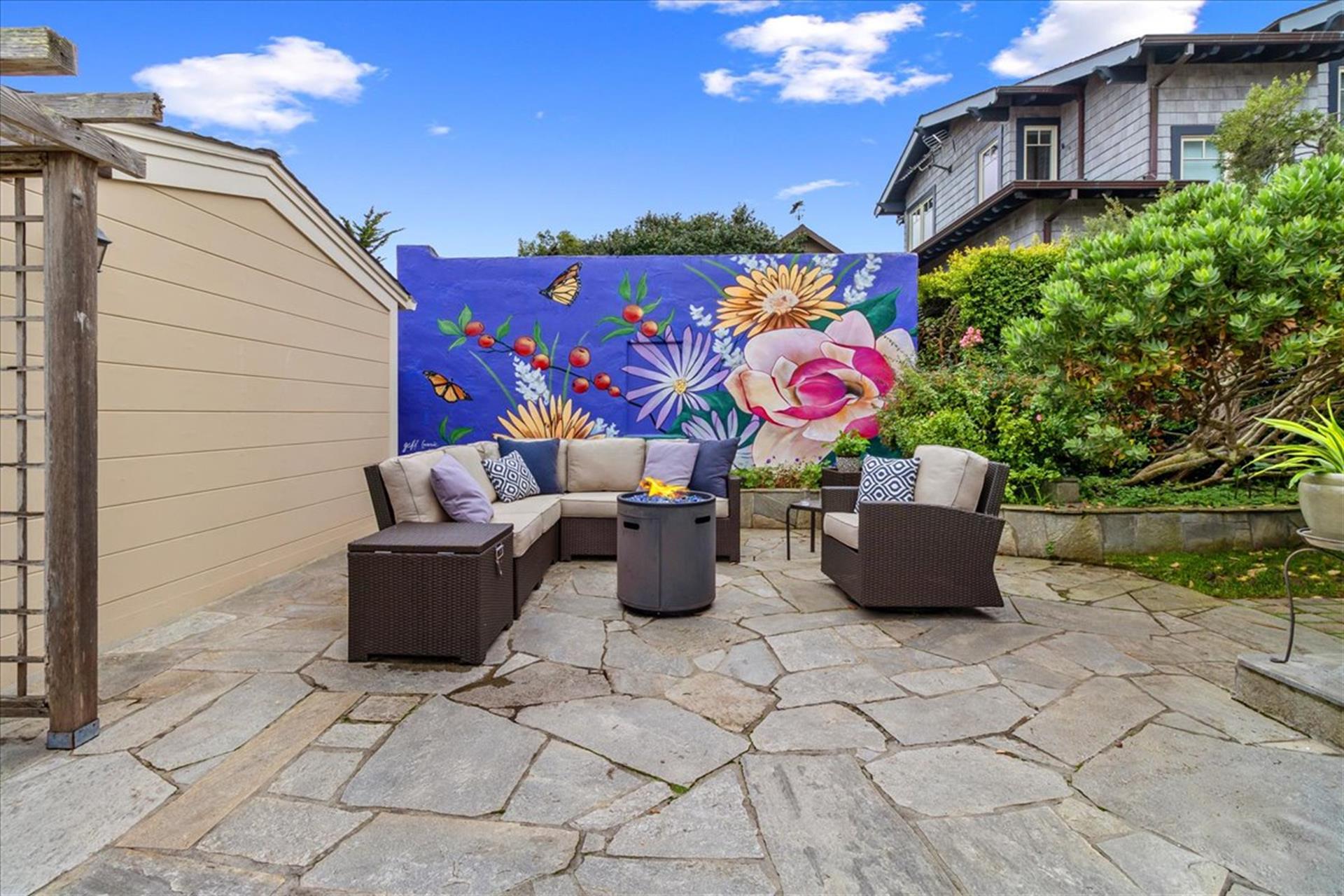 Backyard Also has a Gas Grill and Dining Area photos soon