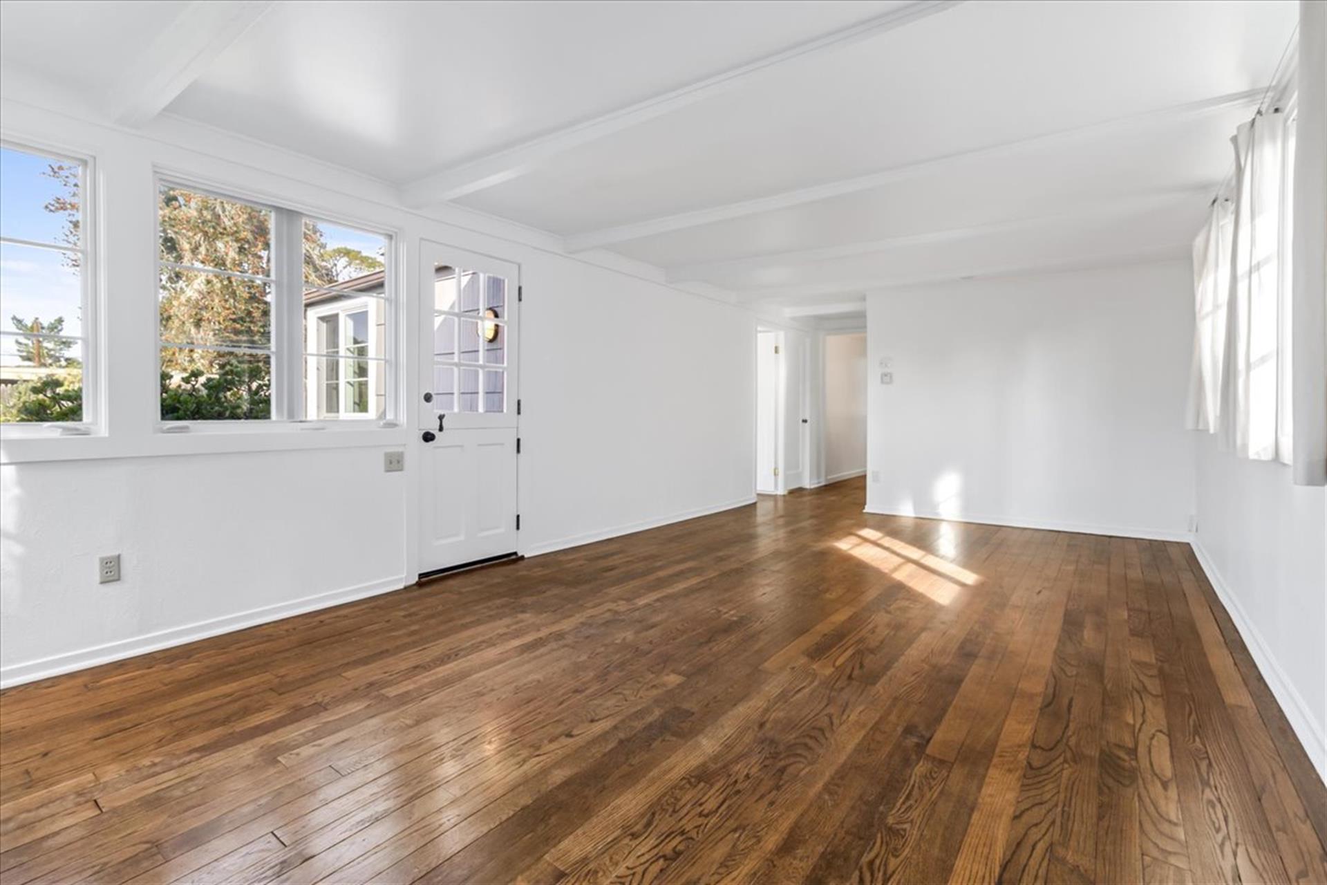 Living Room  Dining Area