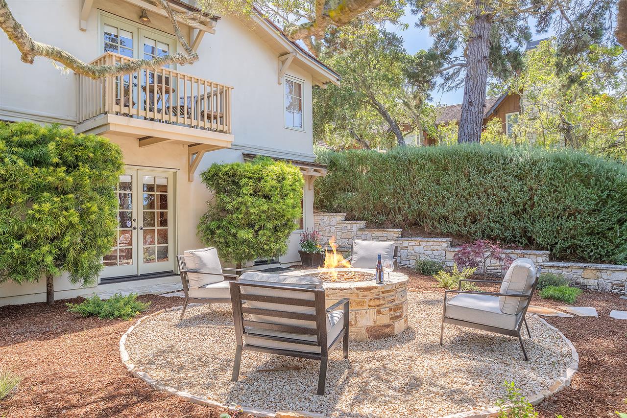 Welcome to Blue Skies  Quintessential Carmel Cottage