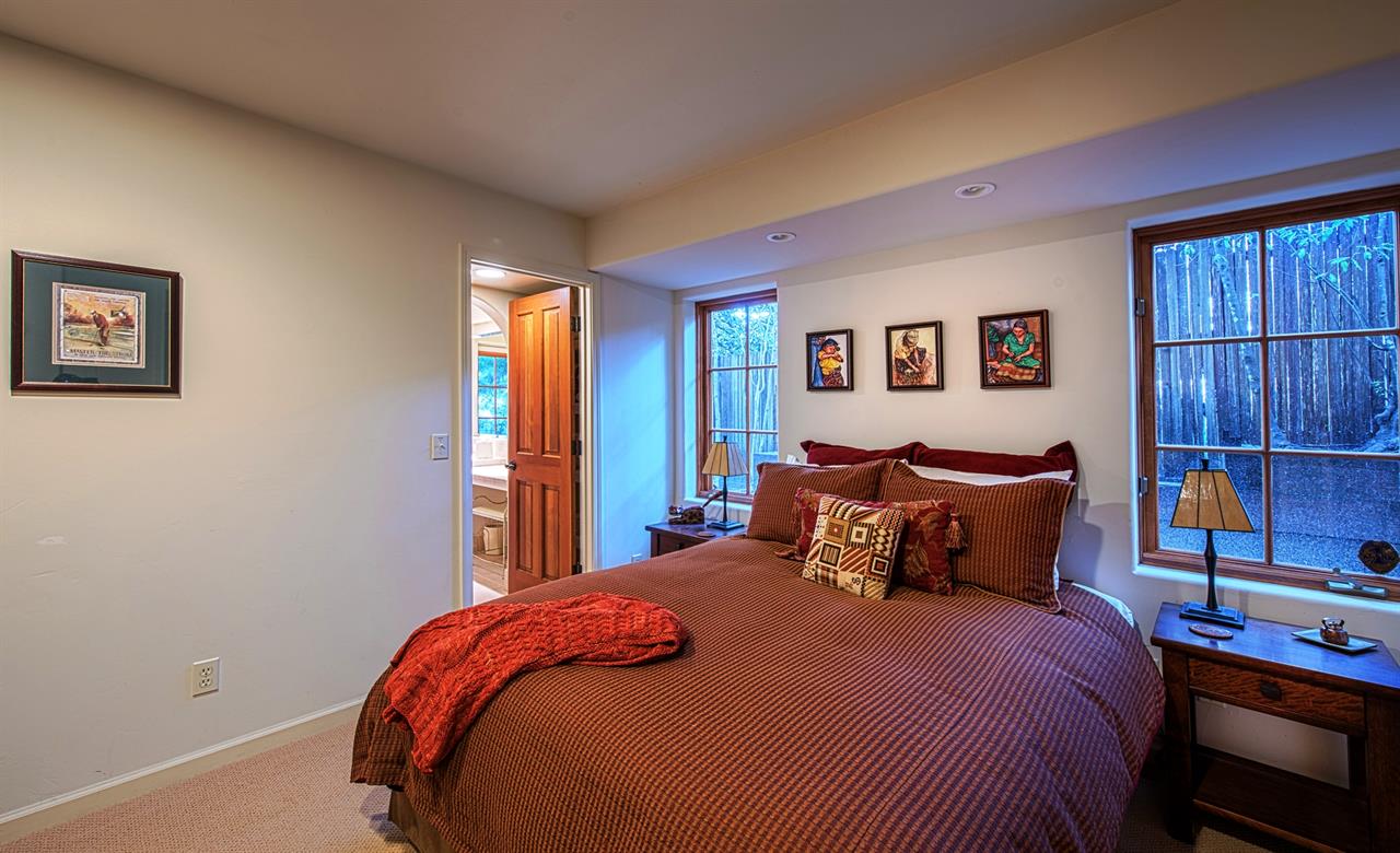 Bedroom 3, Queen Bed