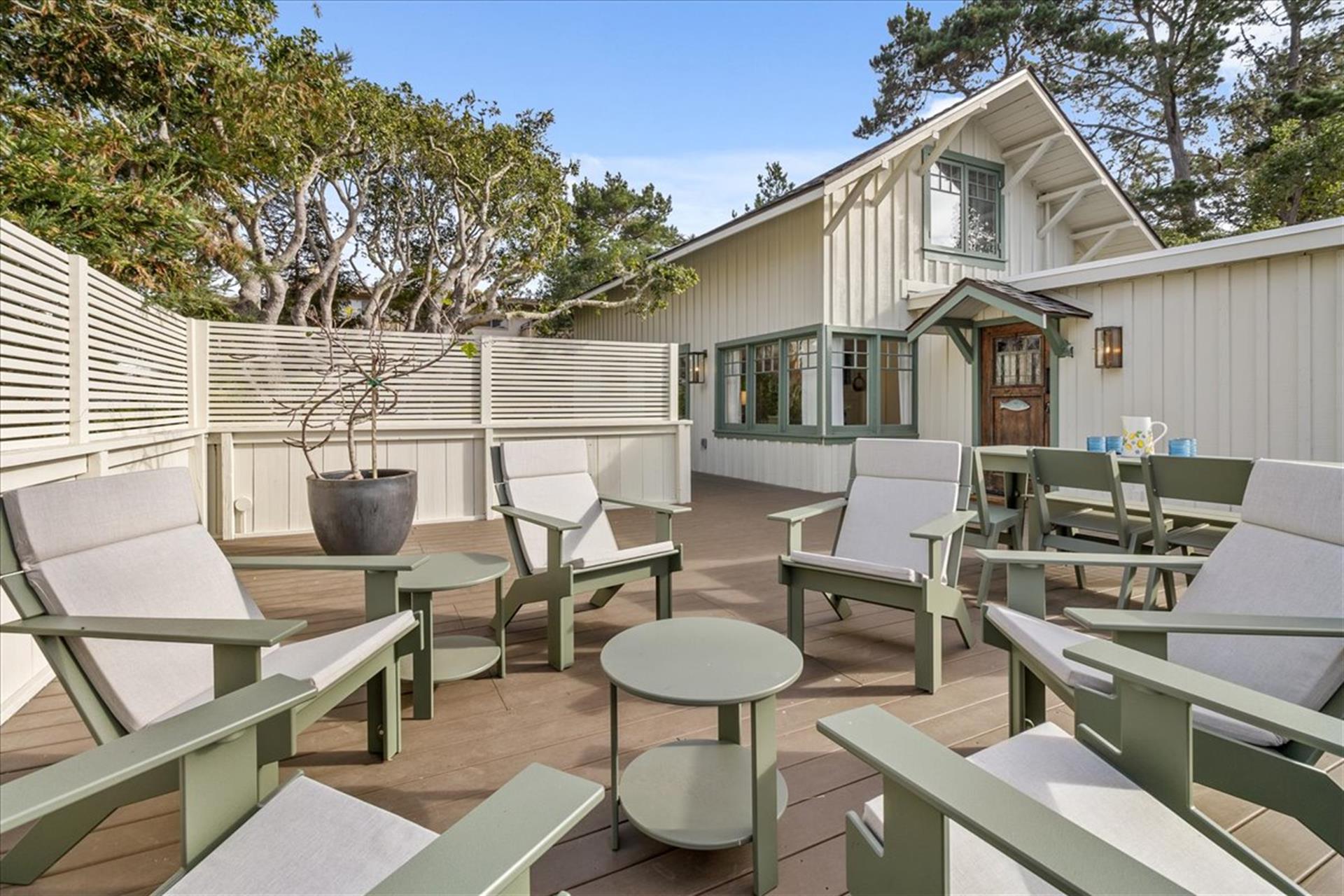 Spacious Deck for the Main House