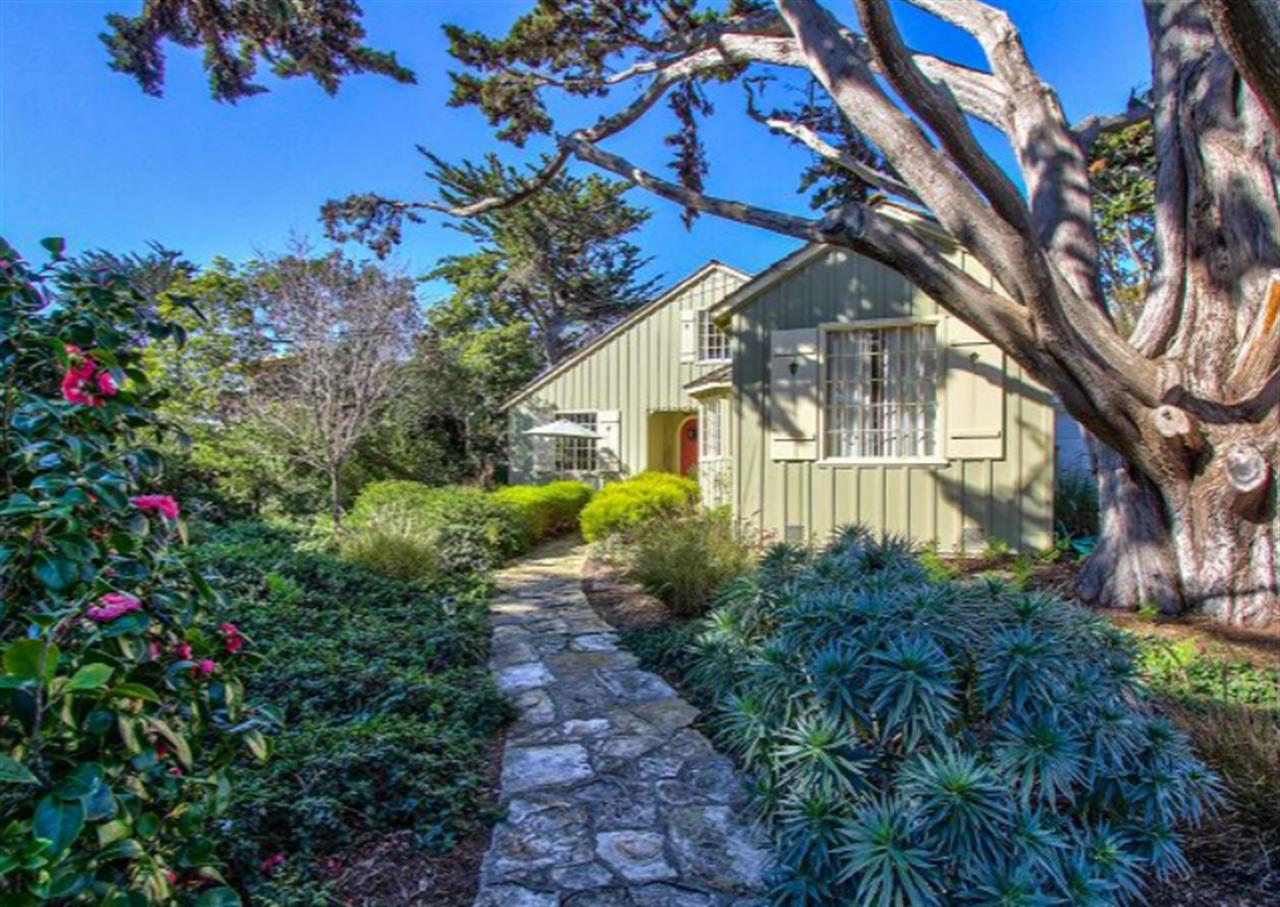 Welcome to Isabella Sanctuary  Carmel Point Cottage