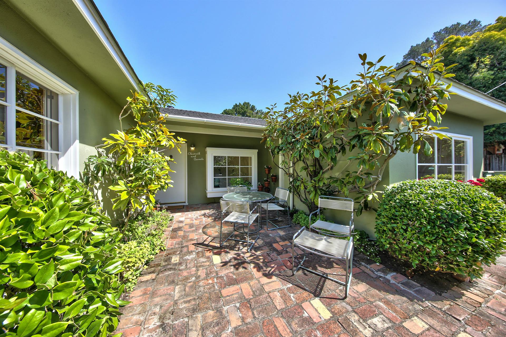 Welcome To Eleventh Haven