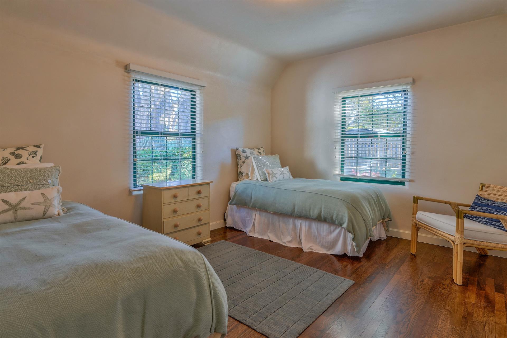 Bedroom 3 has 2 Twin Beds