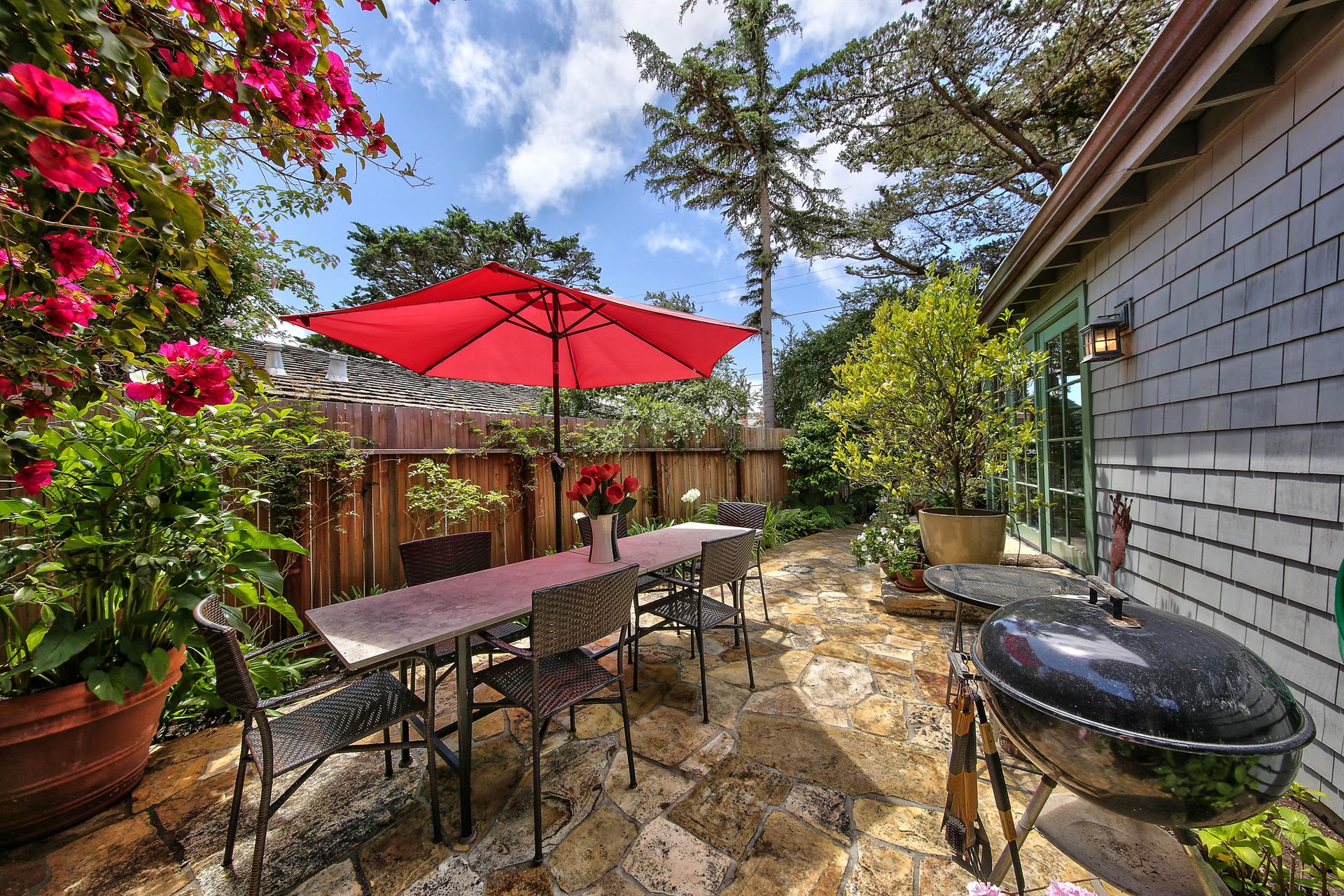 More Al Fresco Dining and a Weber BBQ