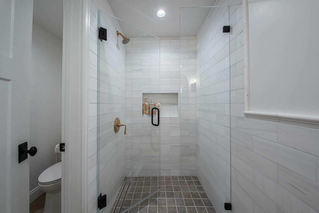 EnSuite Bath with Shower for Bedroom 1