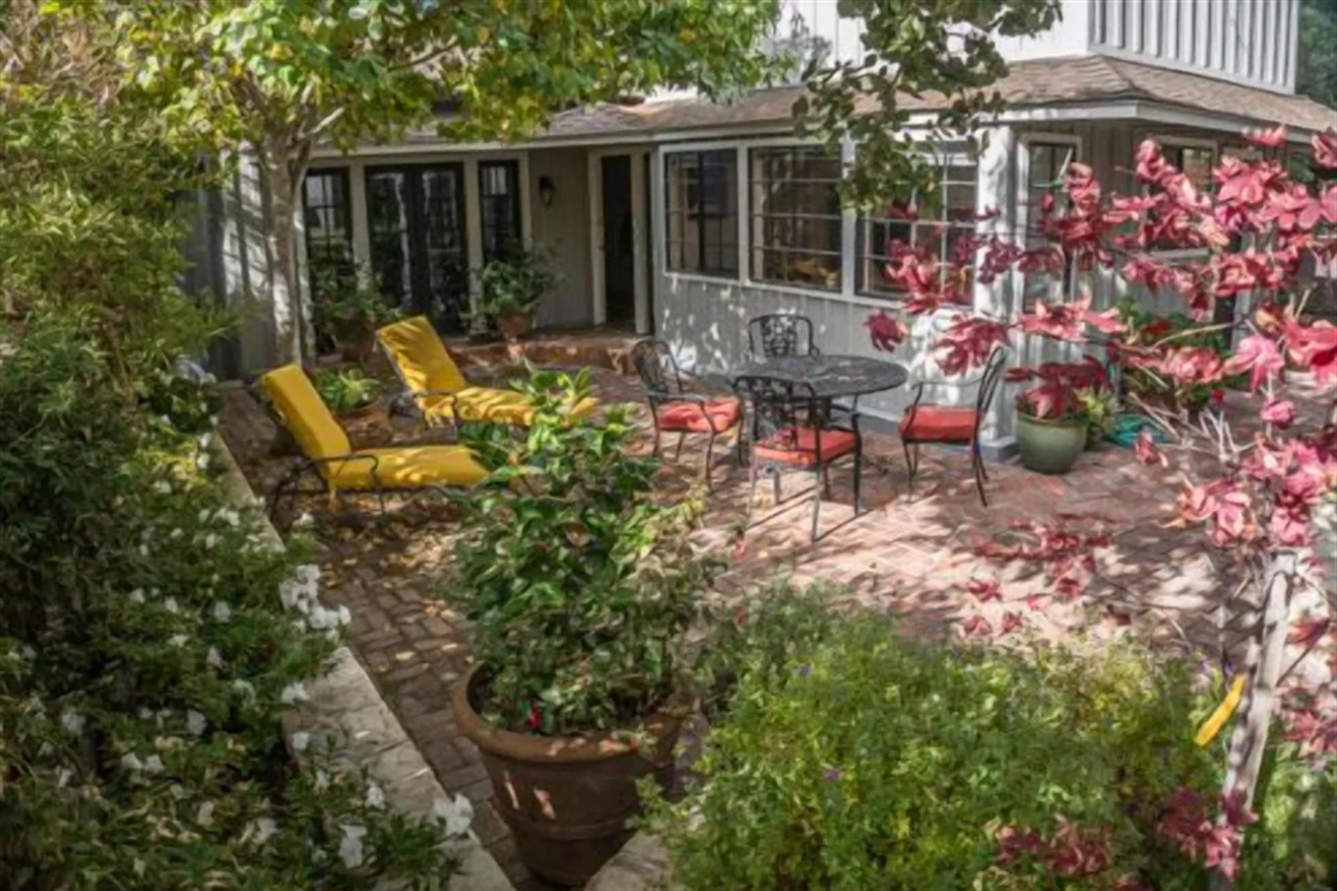 Welcome to Crane House Carmel