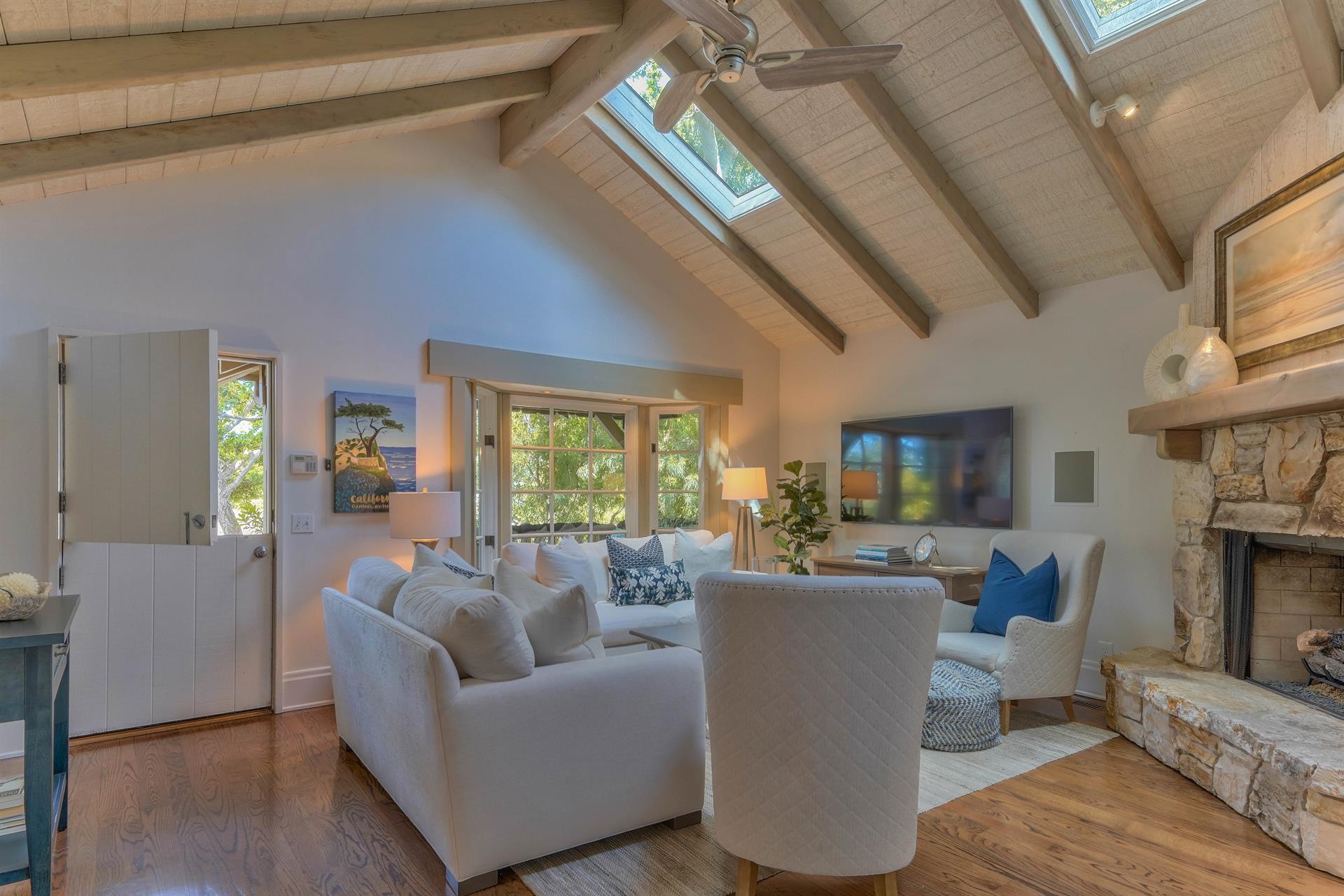 Furniture Has Been Updated. New Photos Coming Soon