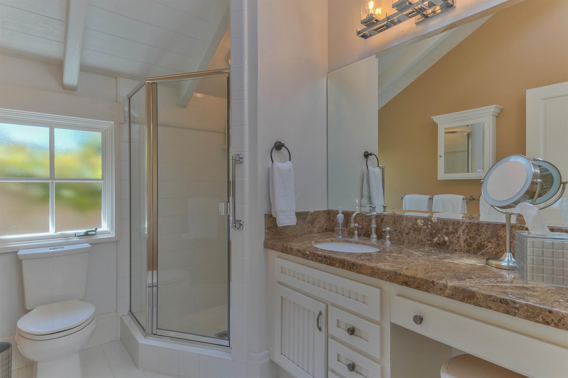 EnSuite Bath with Shower for Bedroom 1