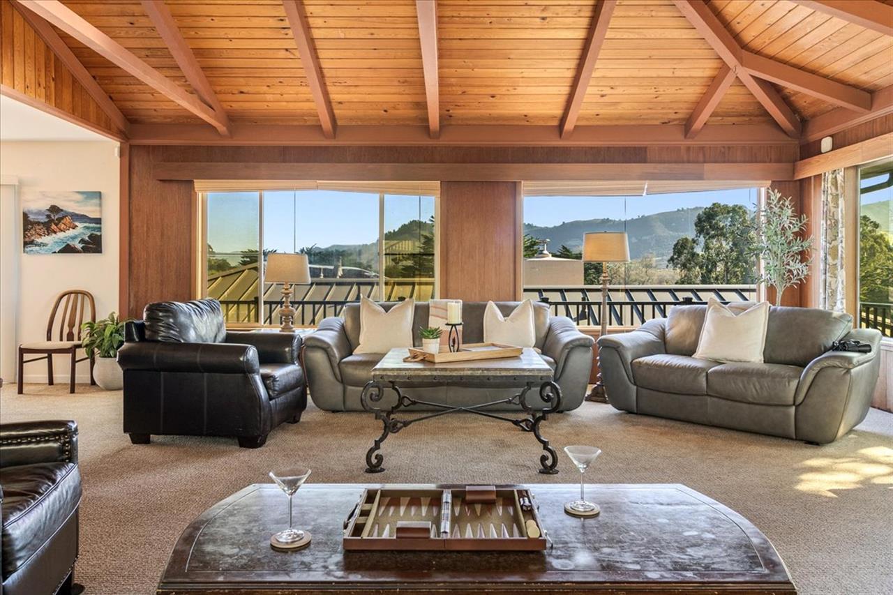 Plenty of Comfy Seating in the Living Room