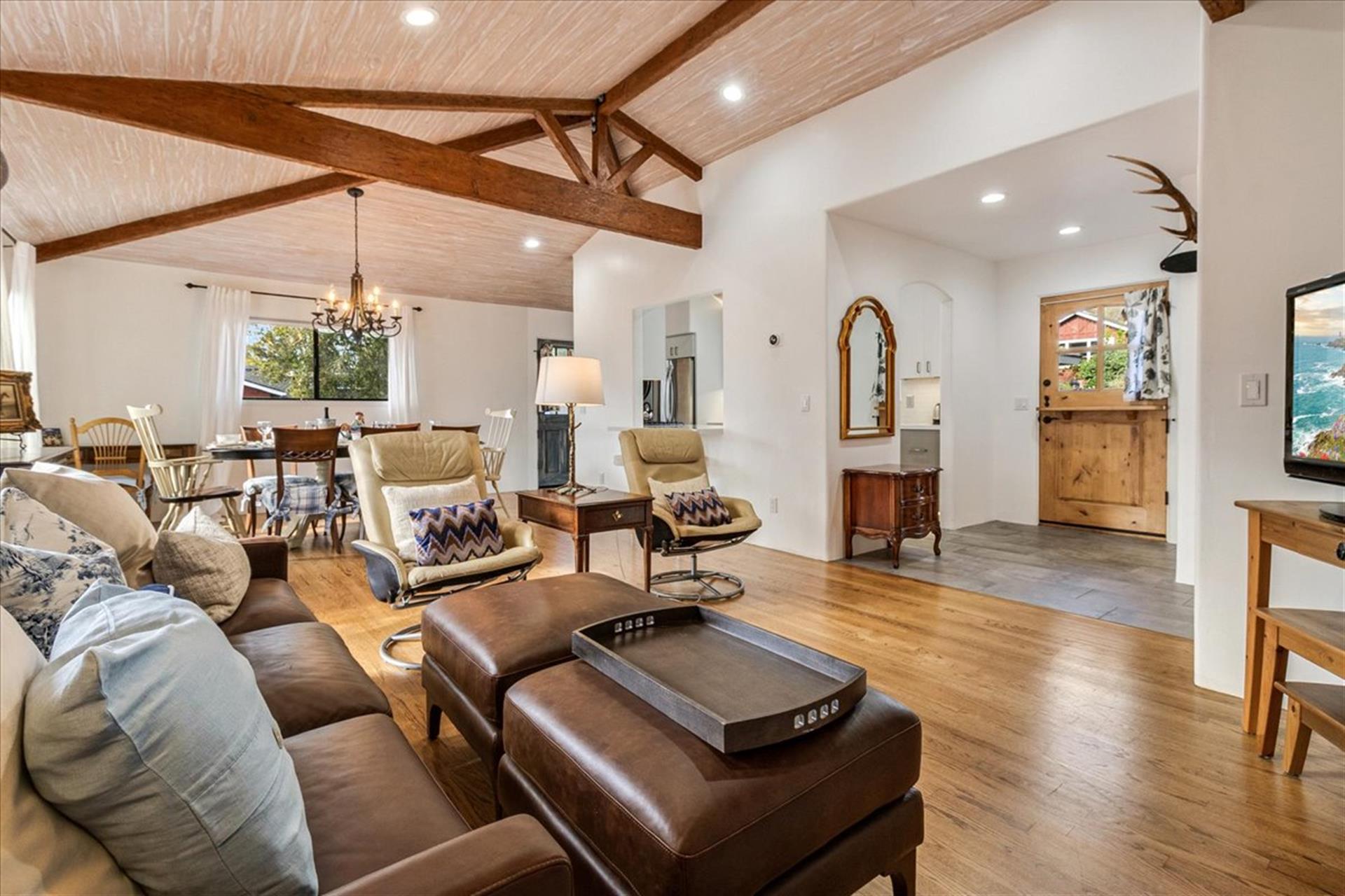 Living Spaces with Vaulted Ceilings