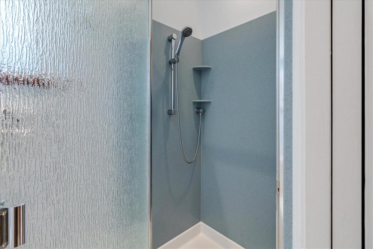 Bathroom 3 has a Shower