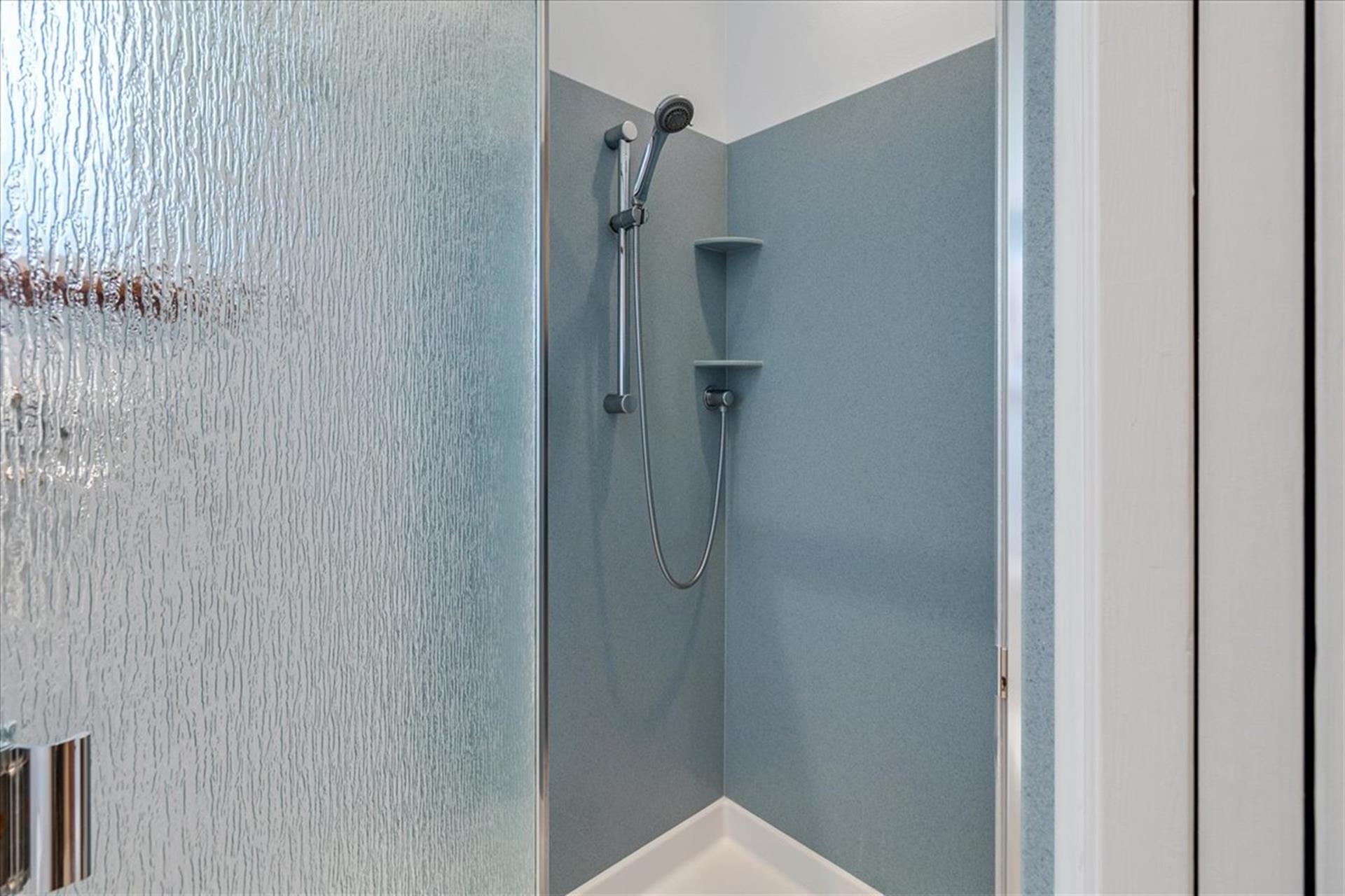 Bathroom 3 has a Shower