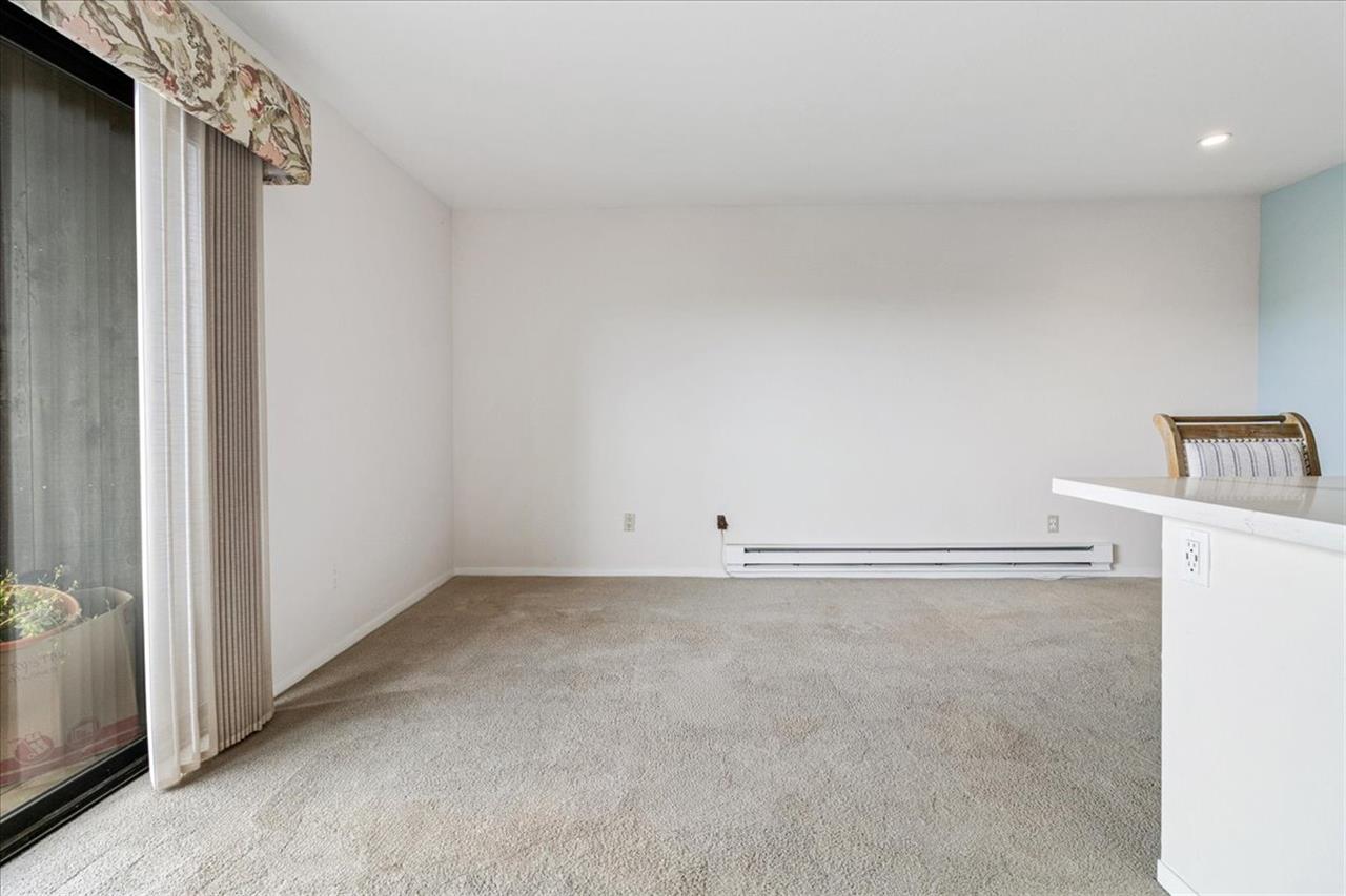 Living Room  Dining Area