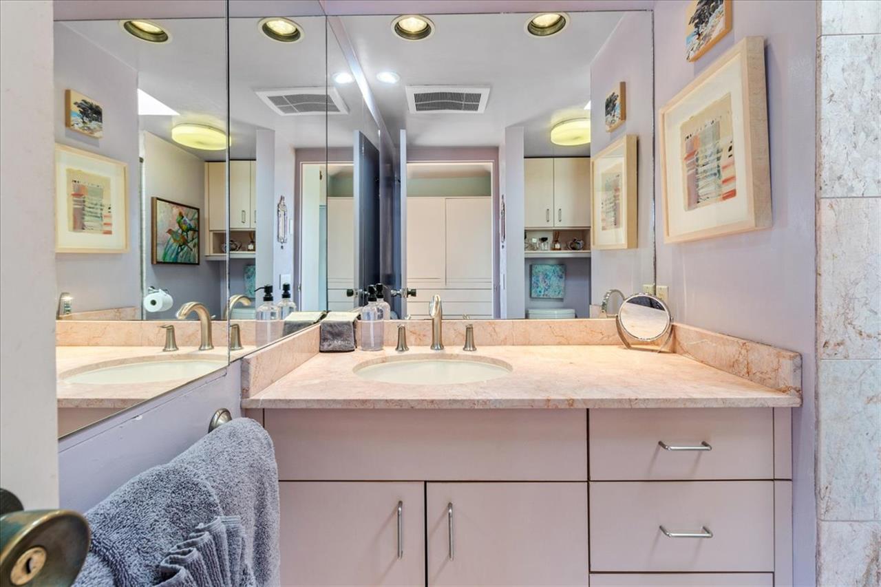 EnSuite Bath with Shower for Bedroom 1