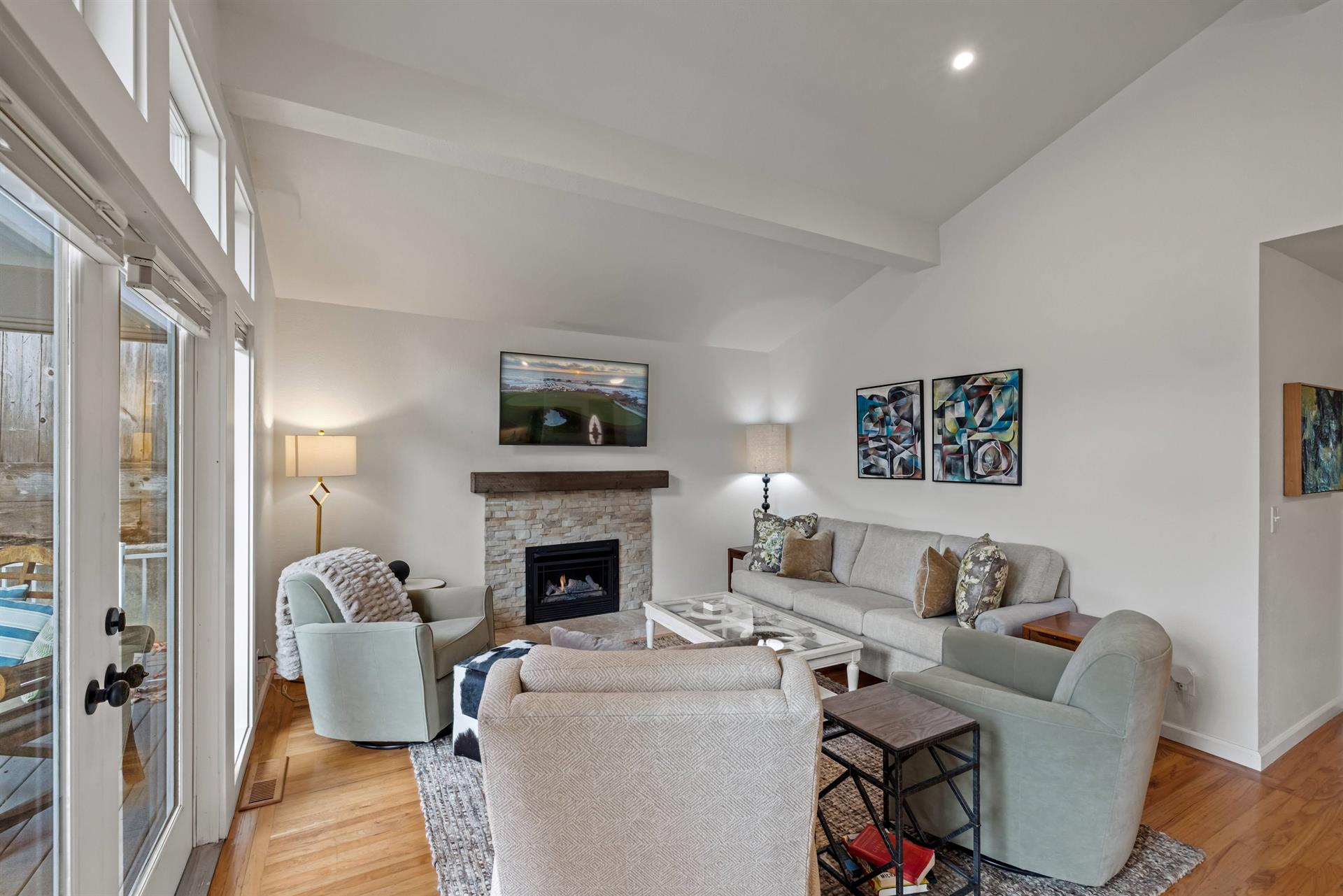 house almost ready, new photos soon