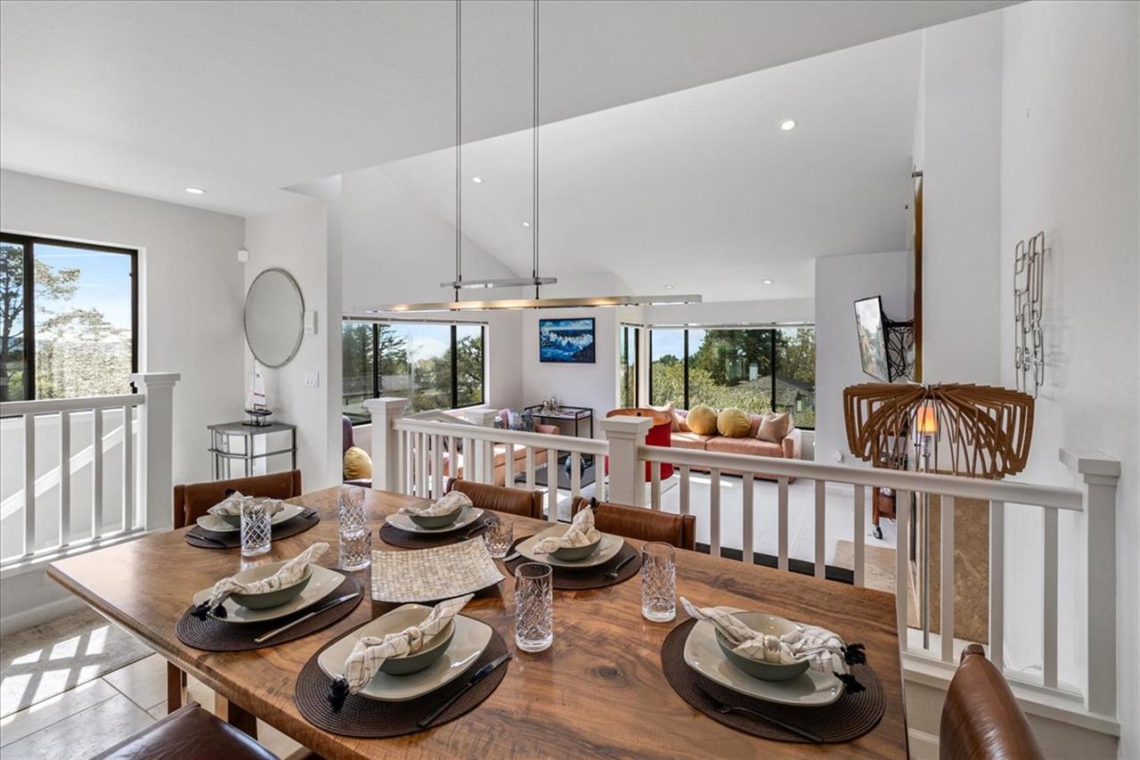 Dining Area Seats Six