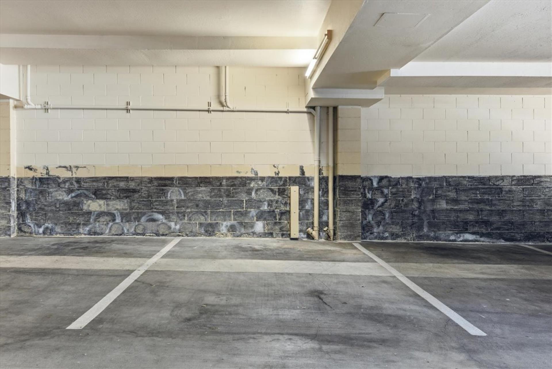 UnderGround Parking for One Car, Plus Street Parking