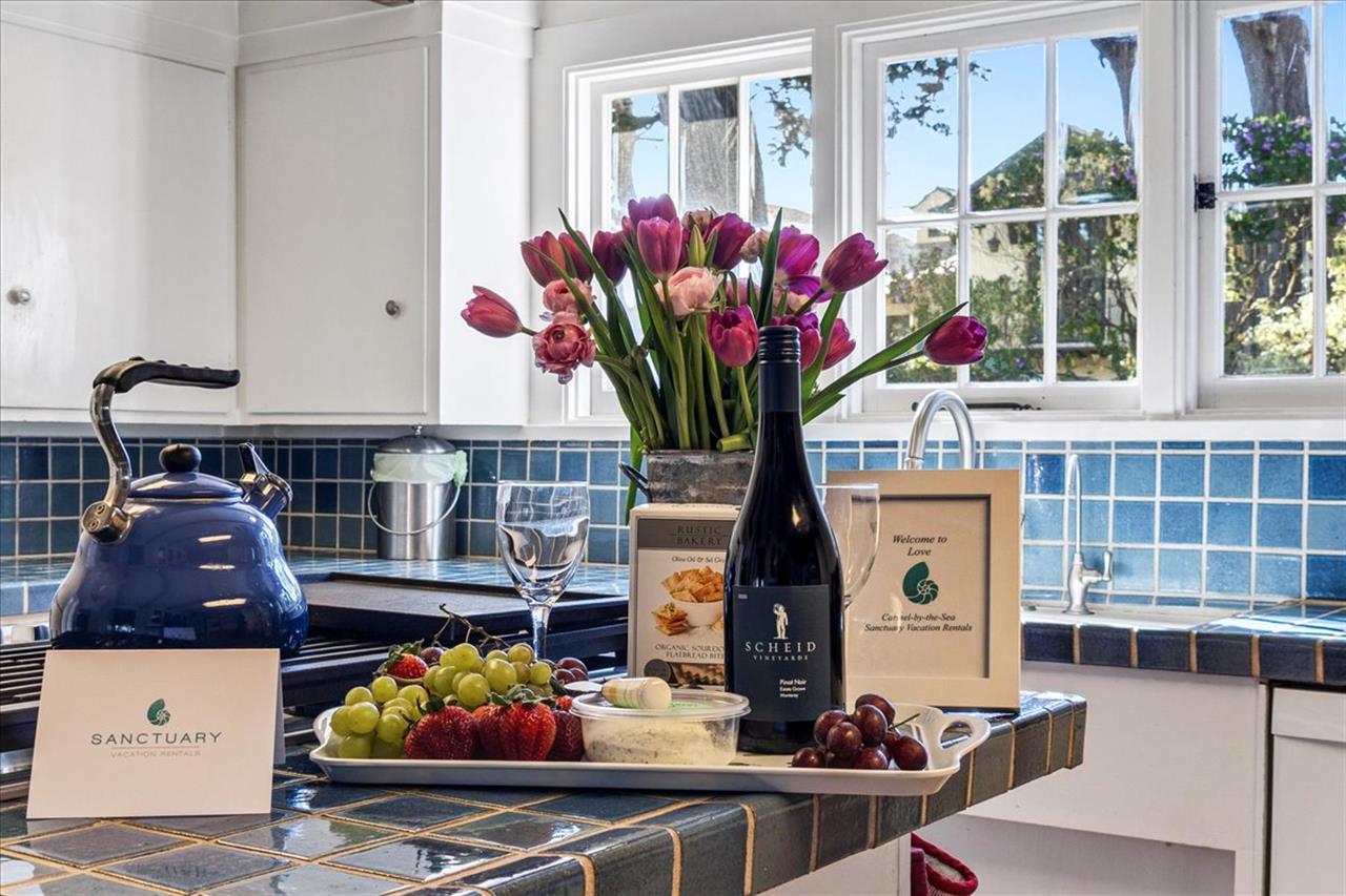 FullyEquipped Kitchen