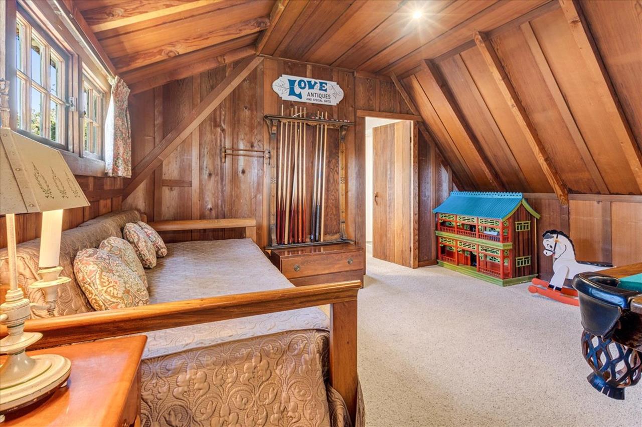 Billiards Room with Pool Table