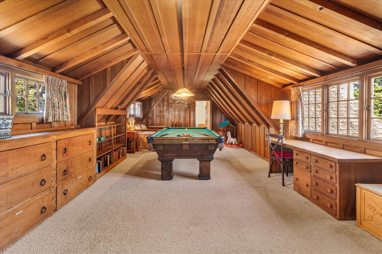 Billiards Room with Pool Table