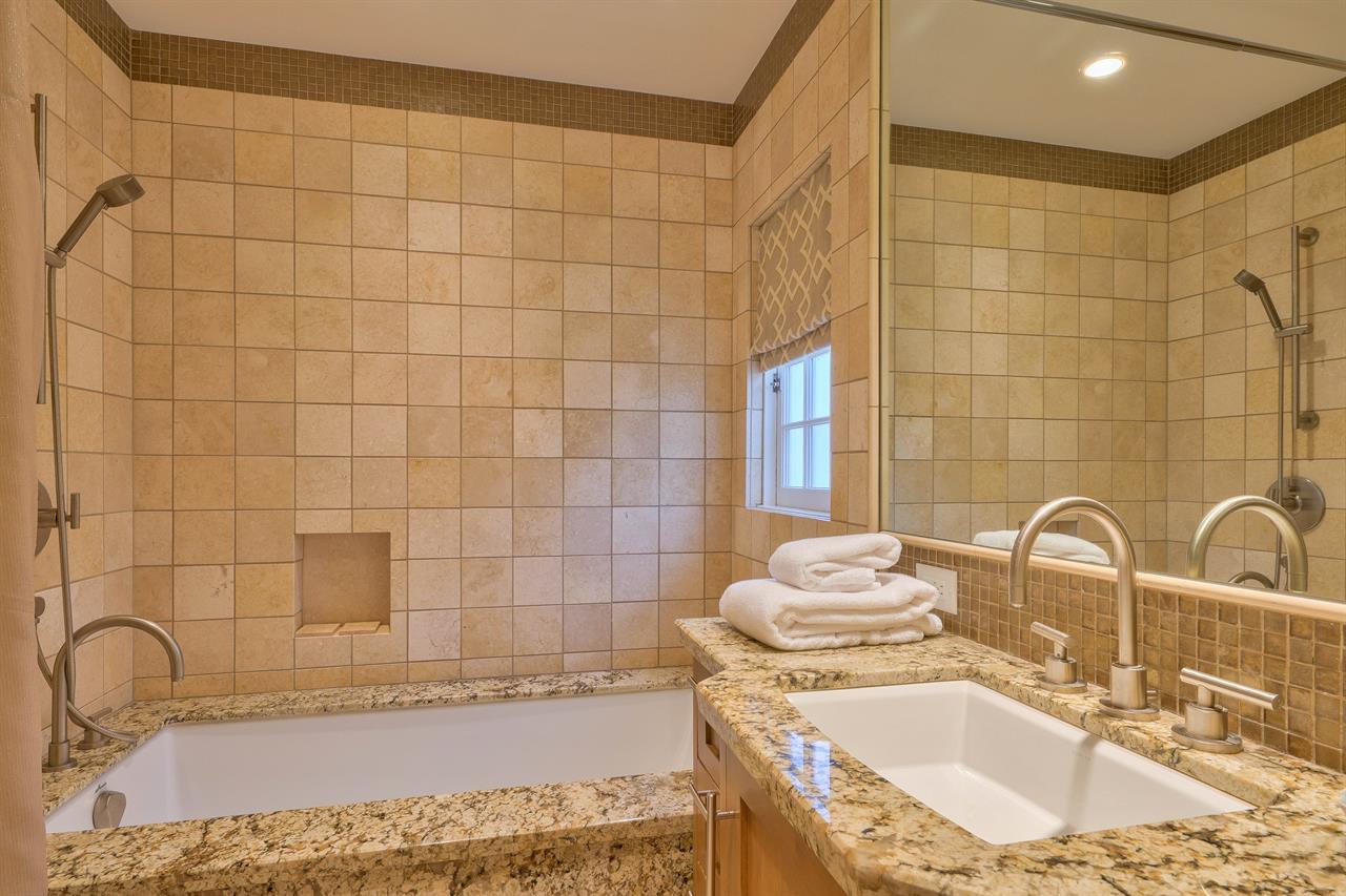 EnSuite Bath with ShowerTub Combo for Bedroom 1