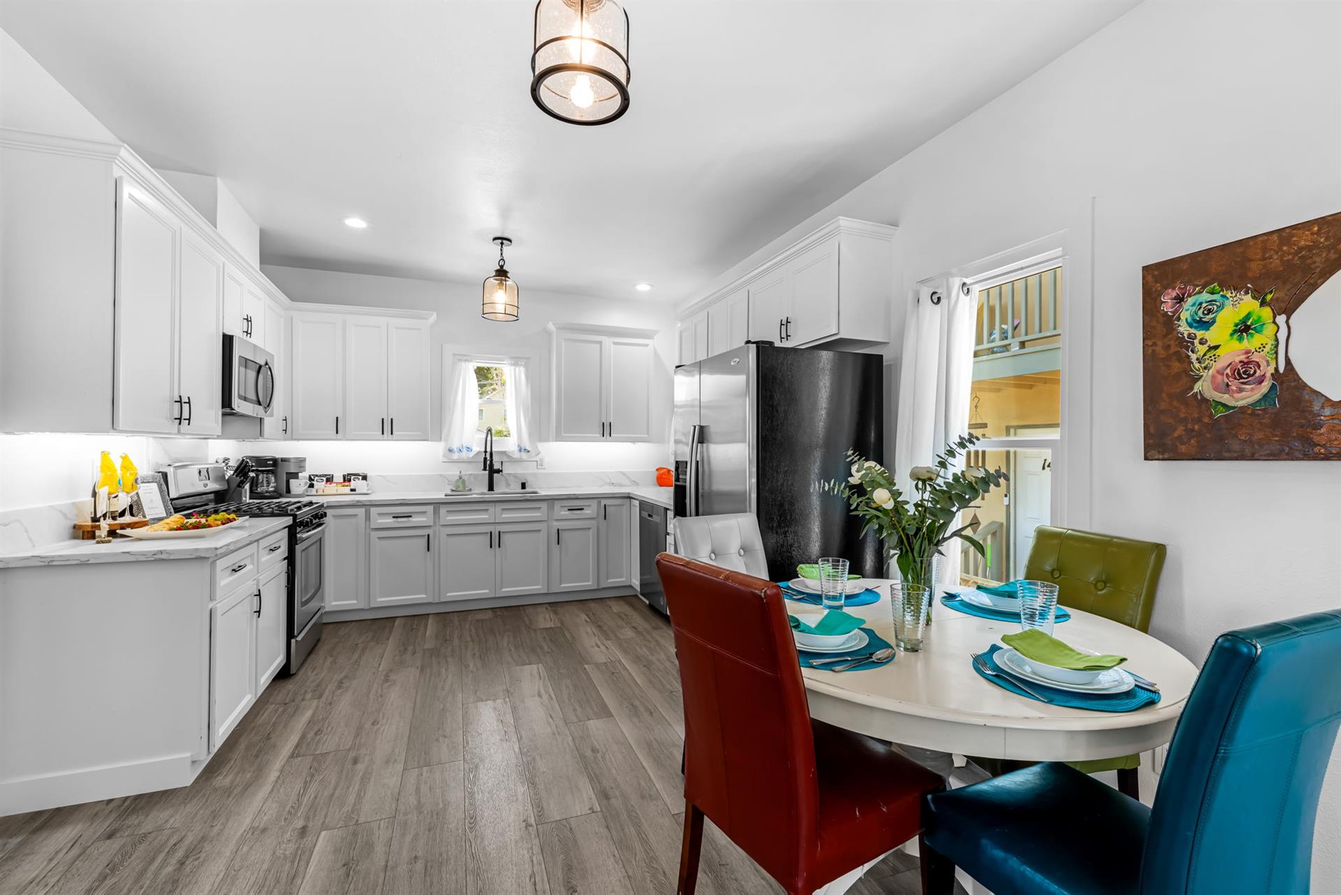 Dining Table Can be Expanded to Seat Six