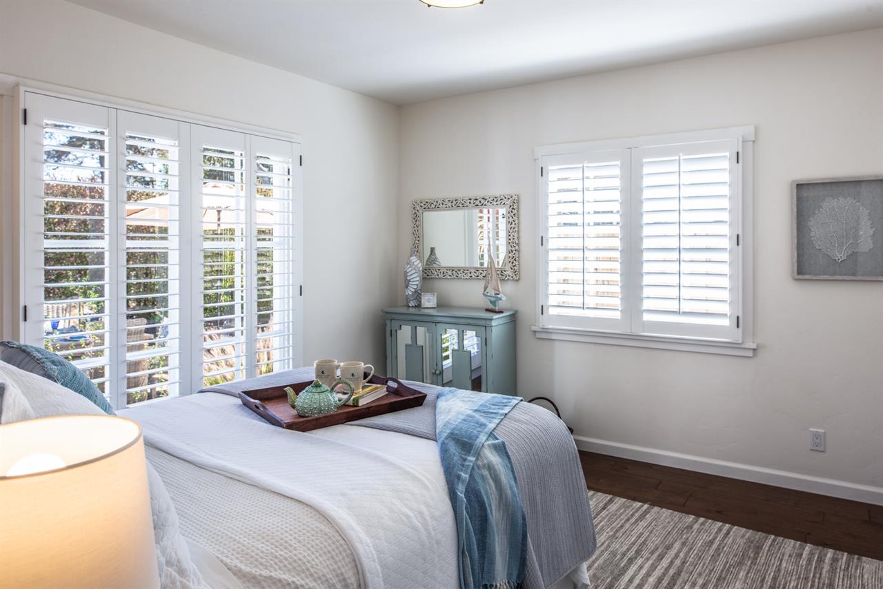 Bedroom 2 with Queen Bed