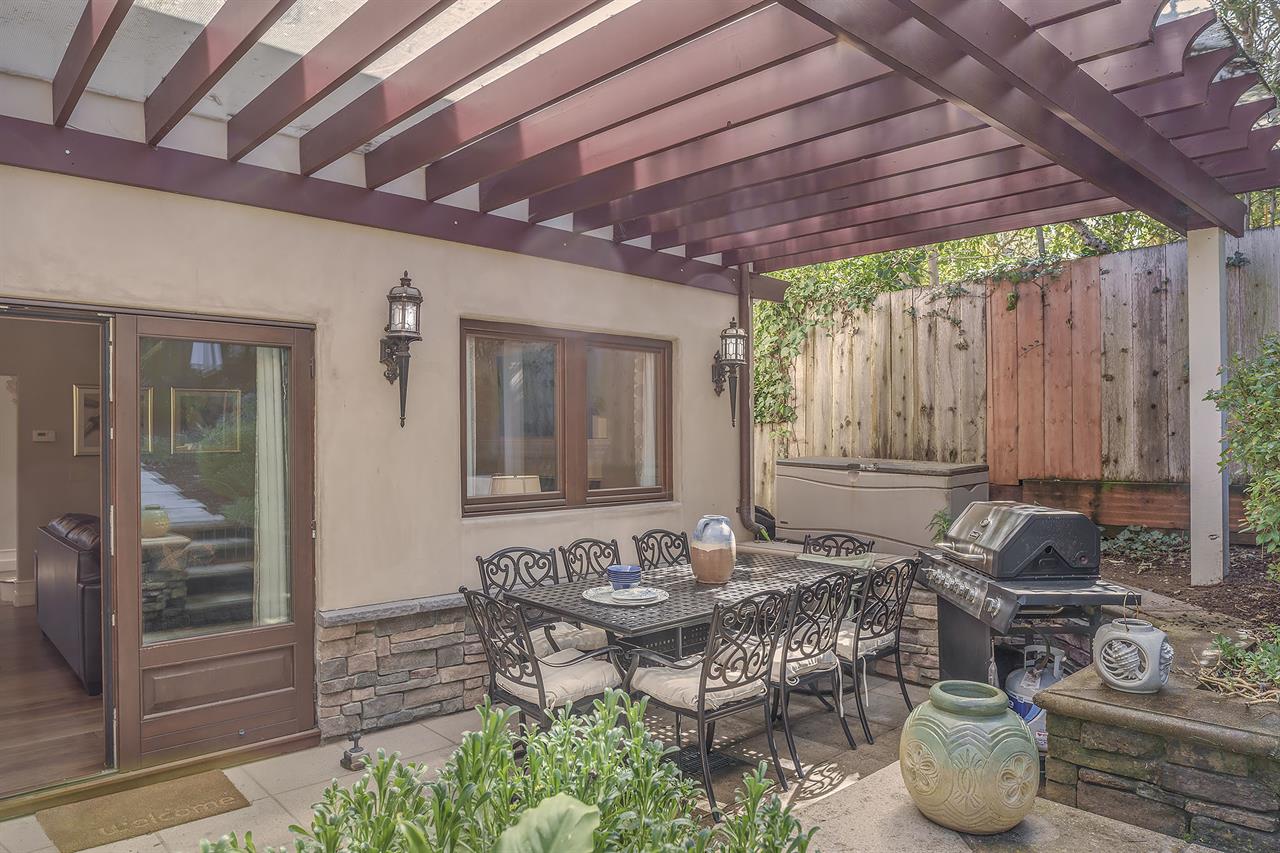 Back Yard Dining Area Outside Living Room, Propane Grill